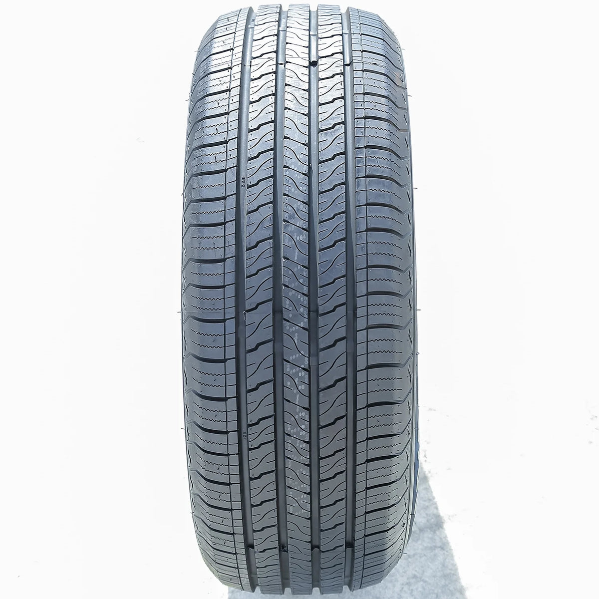 225/60R17 99T All Season Tire A673
