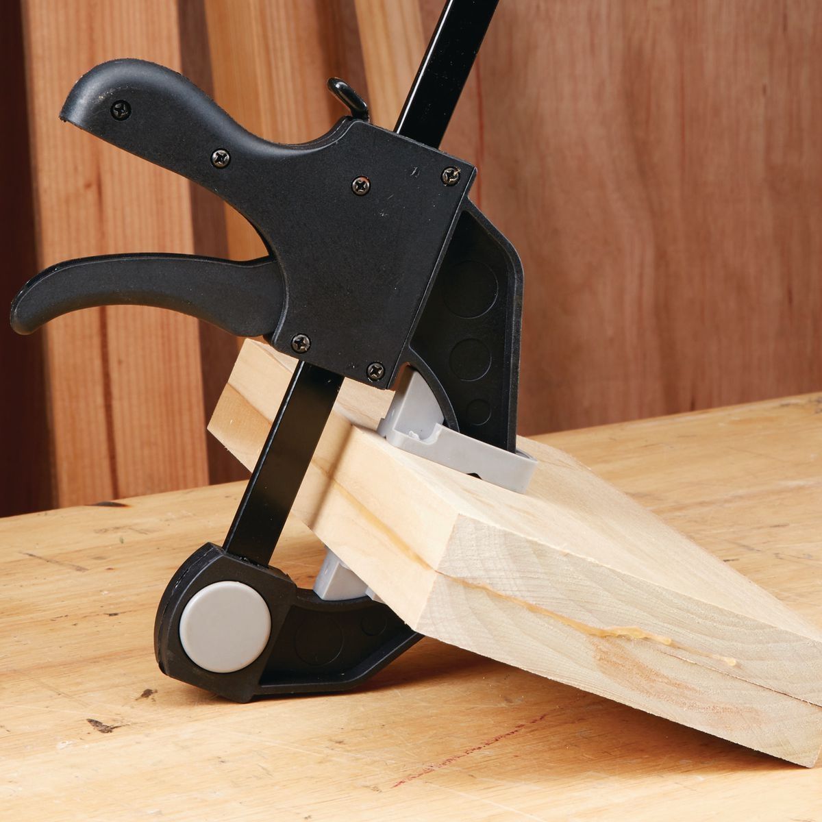 12 in. Ratcheting Bar Clamp/Spreader I53803