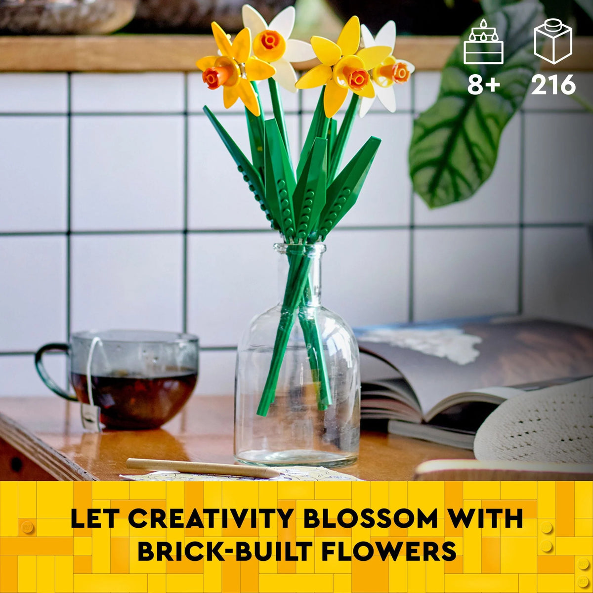 Yellow and White Daffodils C446955