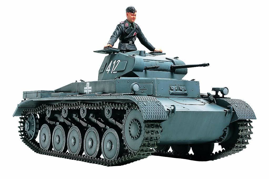 1/35 Scale Model Kit F136