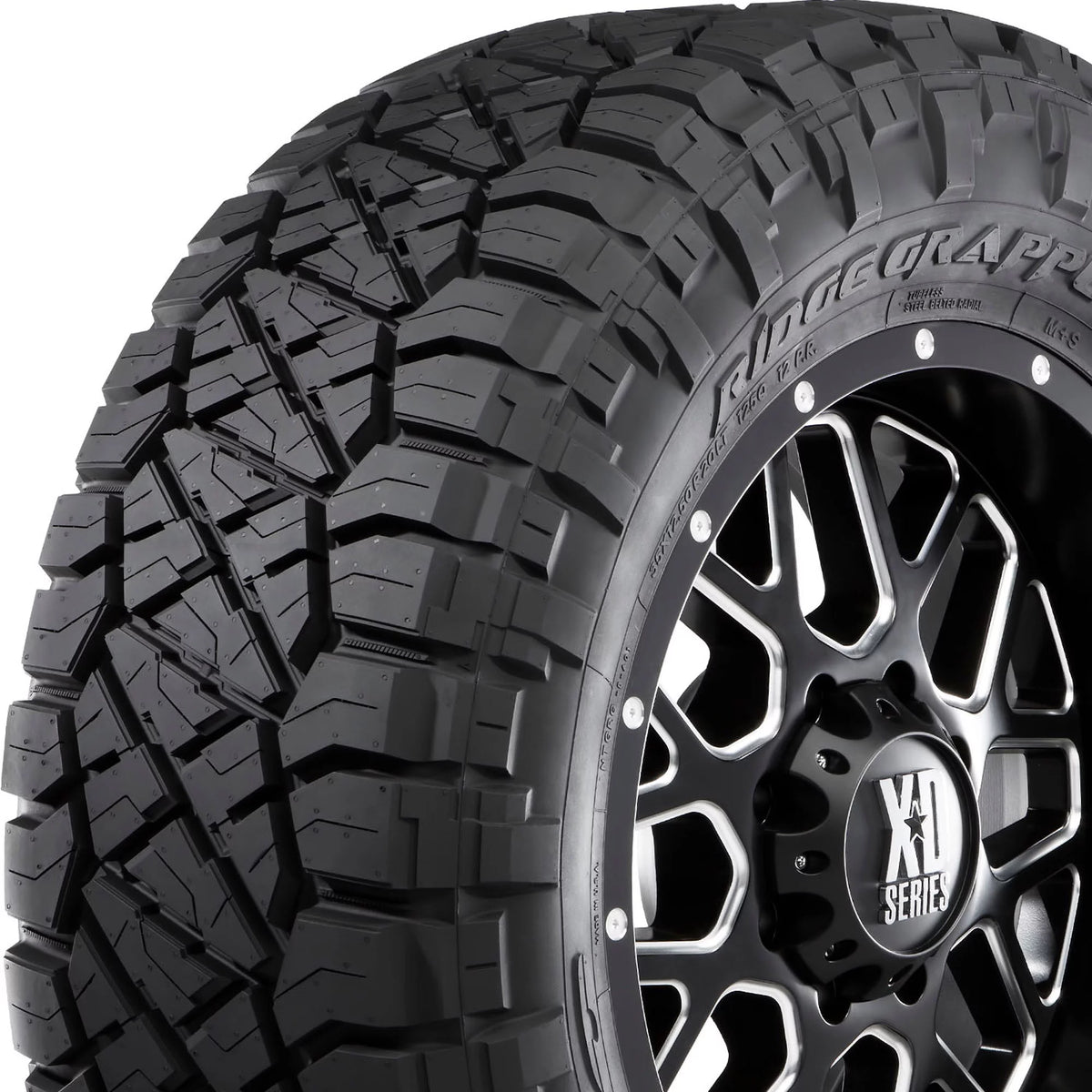 All Terrain Light Truck Tire Q236