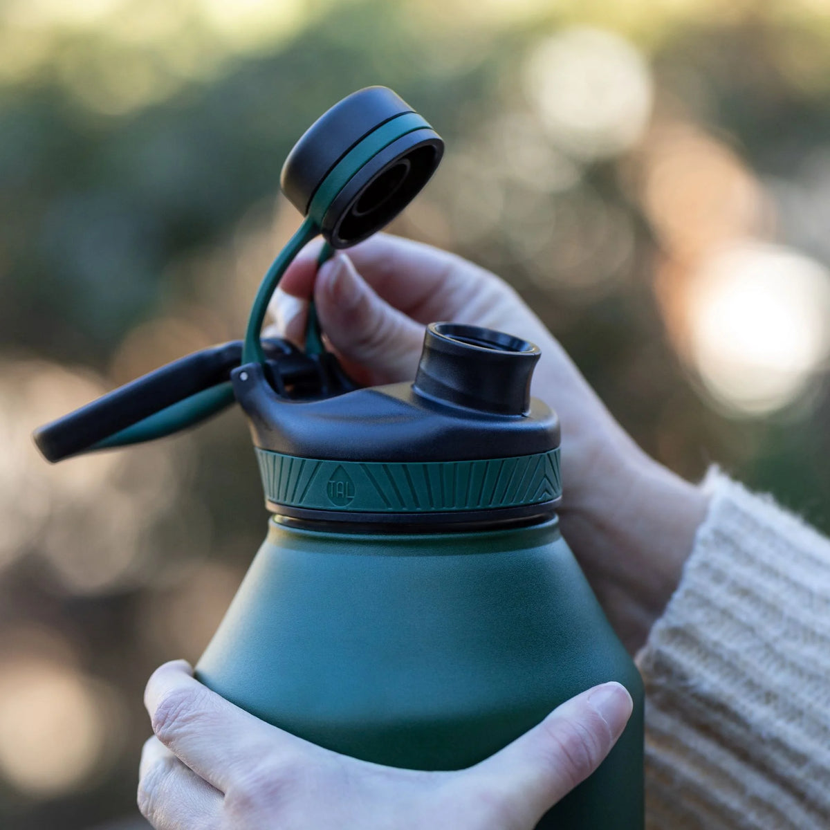 Stainless Steel Water Bottle 64 fl oz, Black T2599